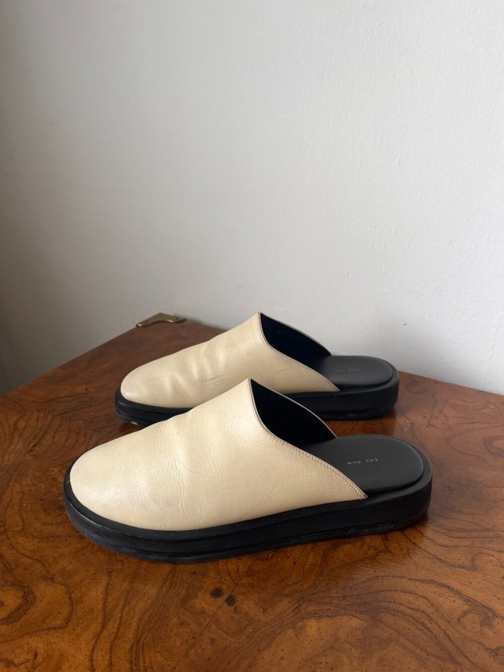 The Row Leather Clogs Size 40 Butter Beige Slip-On Minimalist Mule